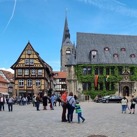 Fewo Otto- Sanierte Ferienwohnung Im Einzeldenkmal Quedlinburg Exterior photo